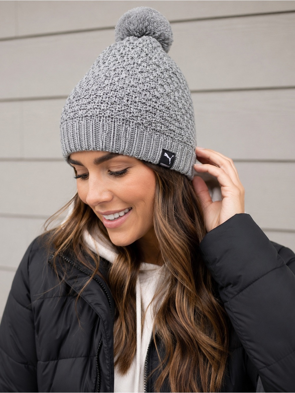NWT Puma Women’s Medium Gray One Size Pom Pom Hat Beanie Toboggan Winter Knit